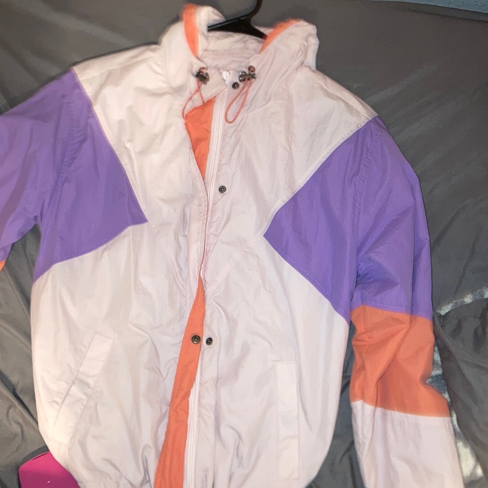 Color block wind breaker from American eagle size small barley worn.